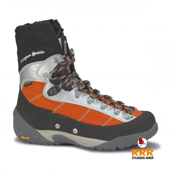 zu sehen ist ein orange-grauer Watschuh von der Seite
