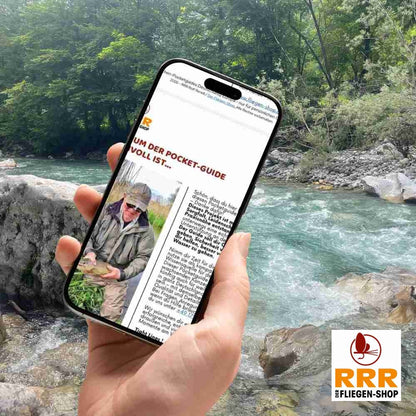 Gezeigt wird ein Mockup einer Darstellung des Pocketguides bestehend aus Hand und Smartphone vor einem fließendem Bach.