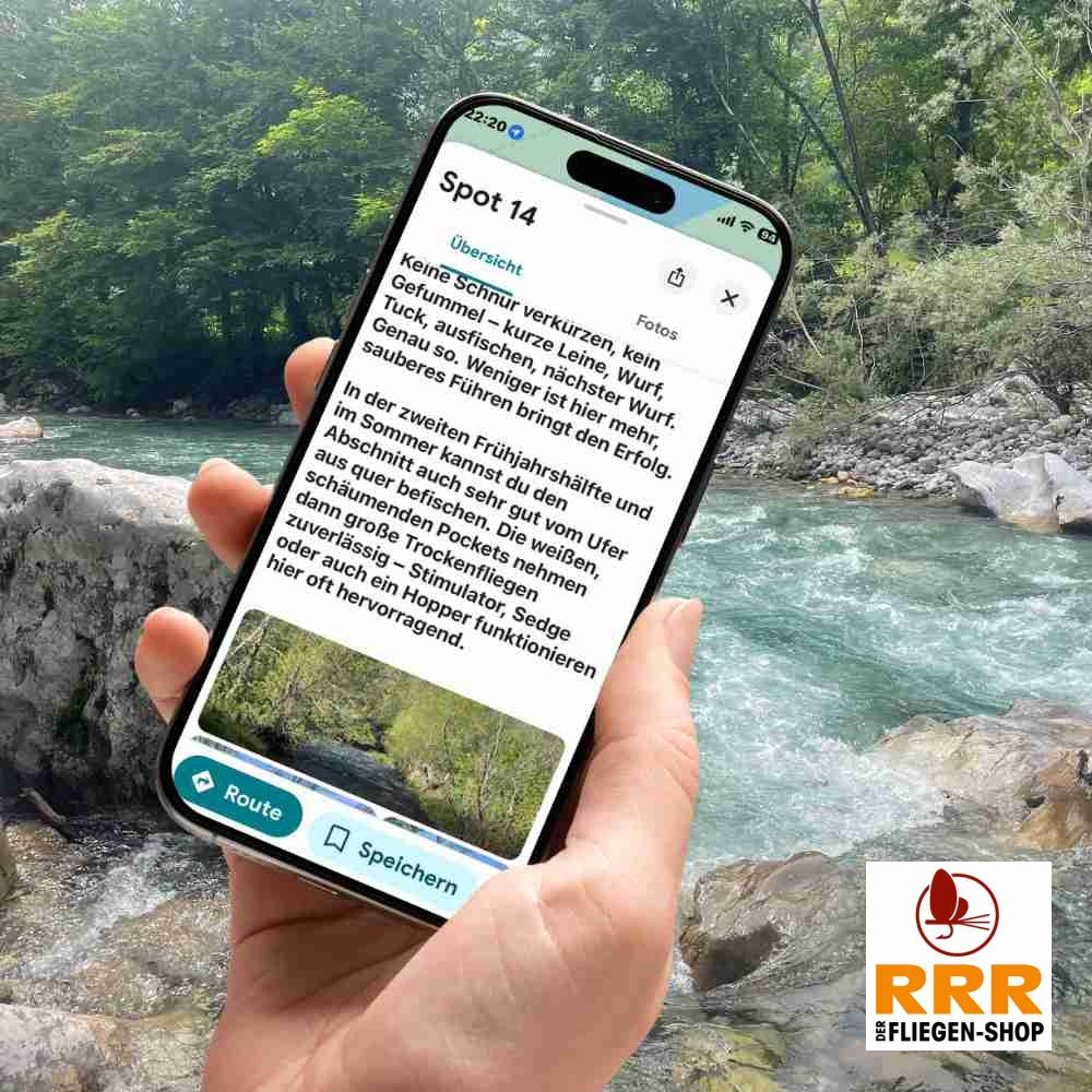 Gezeigt wird ein Mockup einer Darstellung des Pocketguides bestehend aus Hand und Smartphone vor einem fließendem Bach.